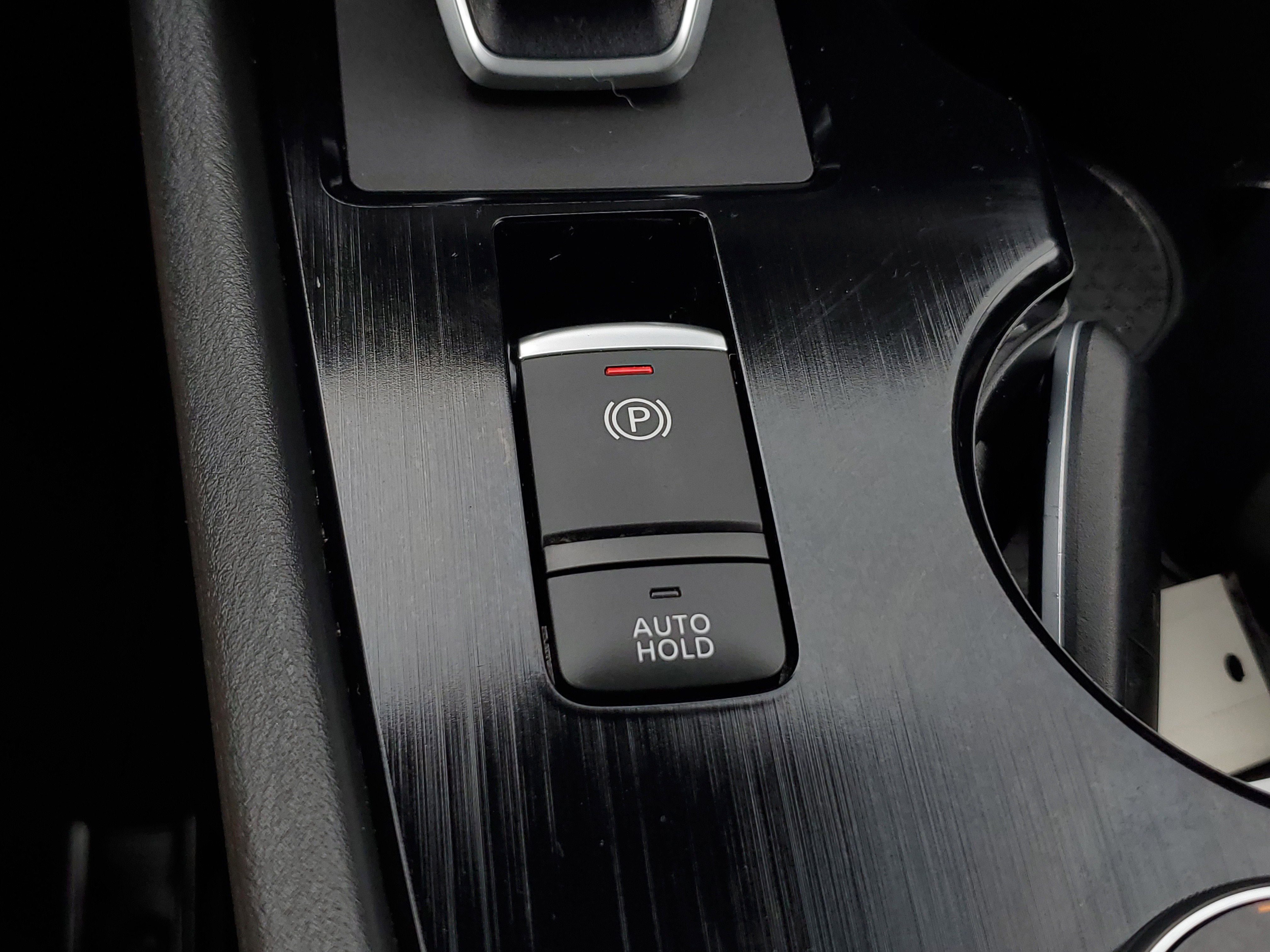 Used 2024 Nissan Rogue SL image 31