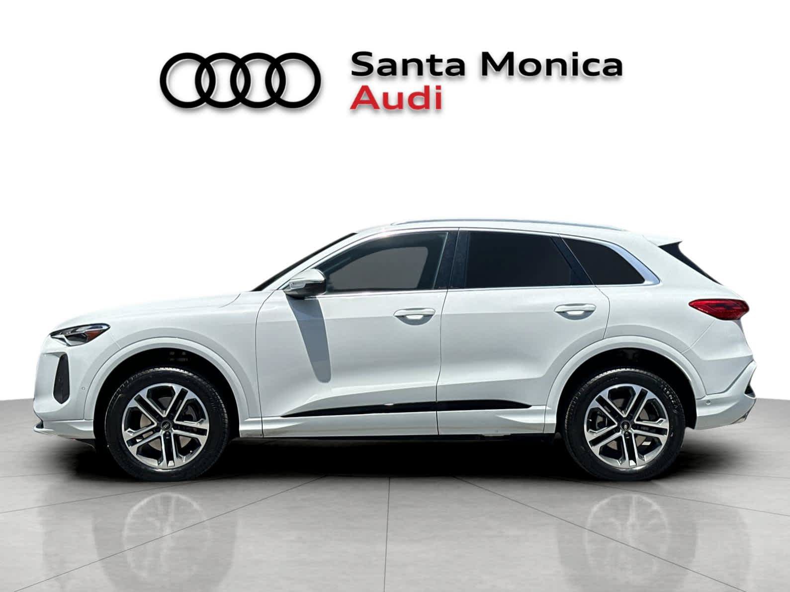 Used 2025 Audi Q5 Premium w/ Convenience Package AWD/4WD image 5