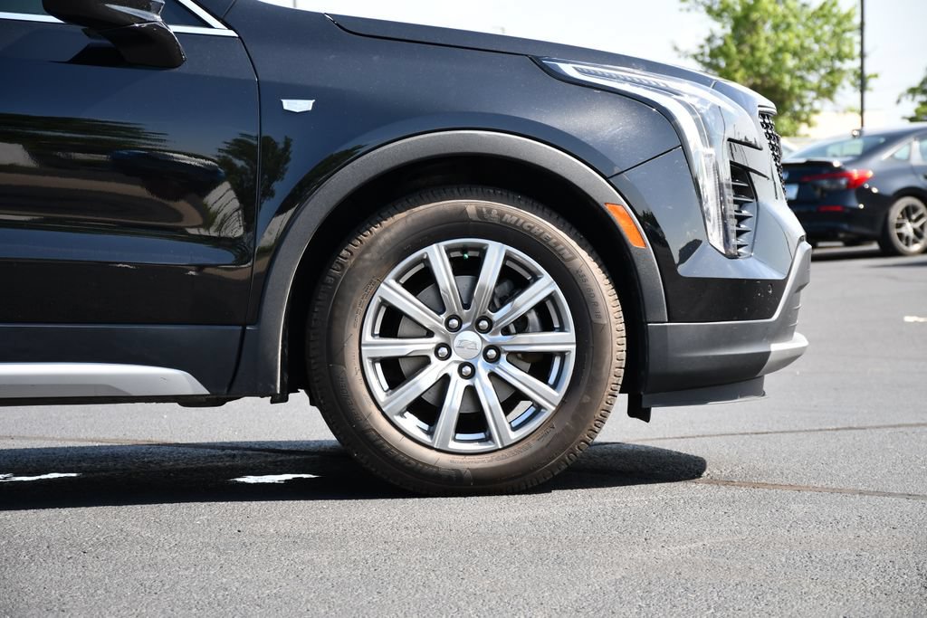 Used 2019 Cadillac XT4 Premium Luxury w/ Cold Weather Package AWD/4WD image 9