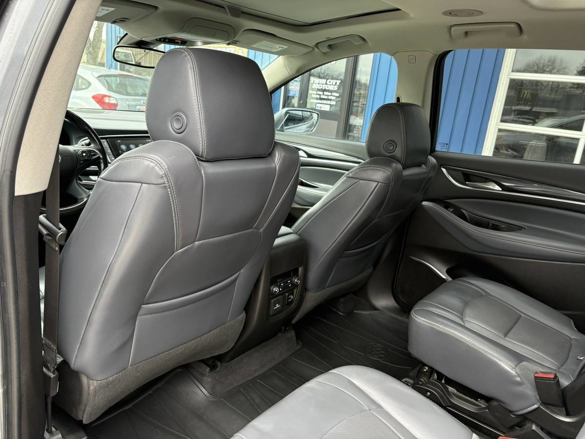 Used 2018 Buick Enclave Premium w/ Experience Buick Package AWD/4WD image 13