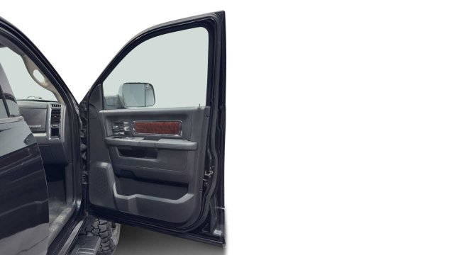 Used 2011 RAM 2500 Laramie AWD/4WD image 9
