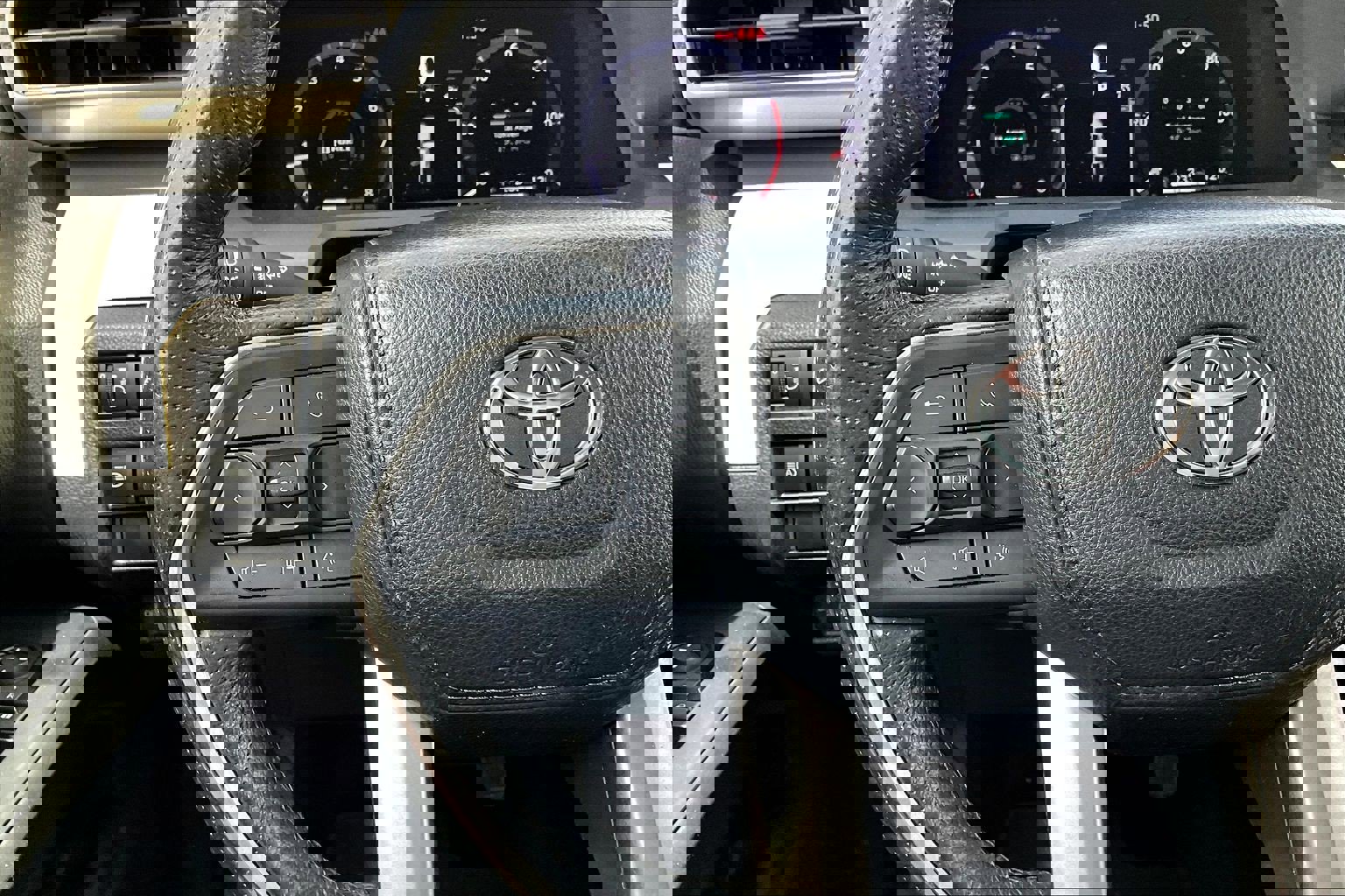 Used 2024 Toyota Tacoma TRD Off-Road AWD/4WD image 12