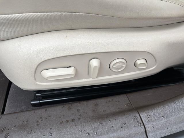 Used 2017 Buick LaCrosse Premium image 19