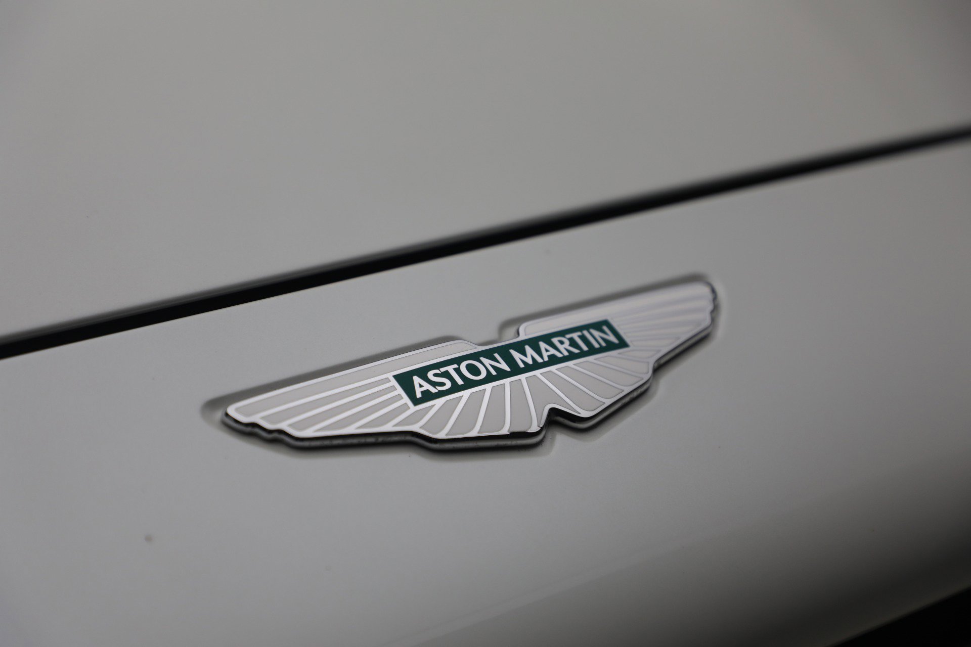 Used 2025 Aston Martin DBX 707 image 38