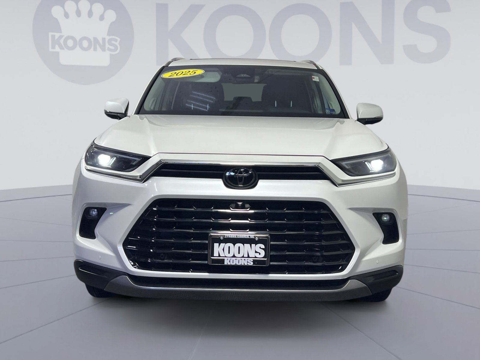 Used 2025 Toyota Grand Highlander Limited image 11