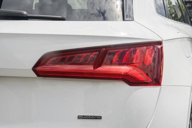 Used 2019 Audi Q5 2.0T Premium w/ Convenience Package image 9