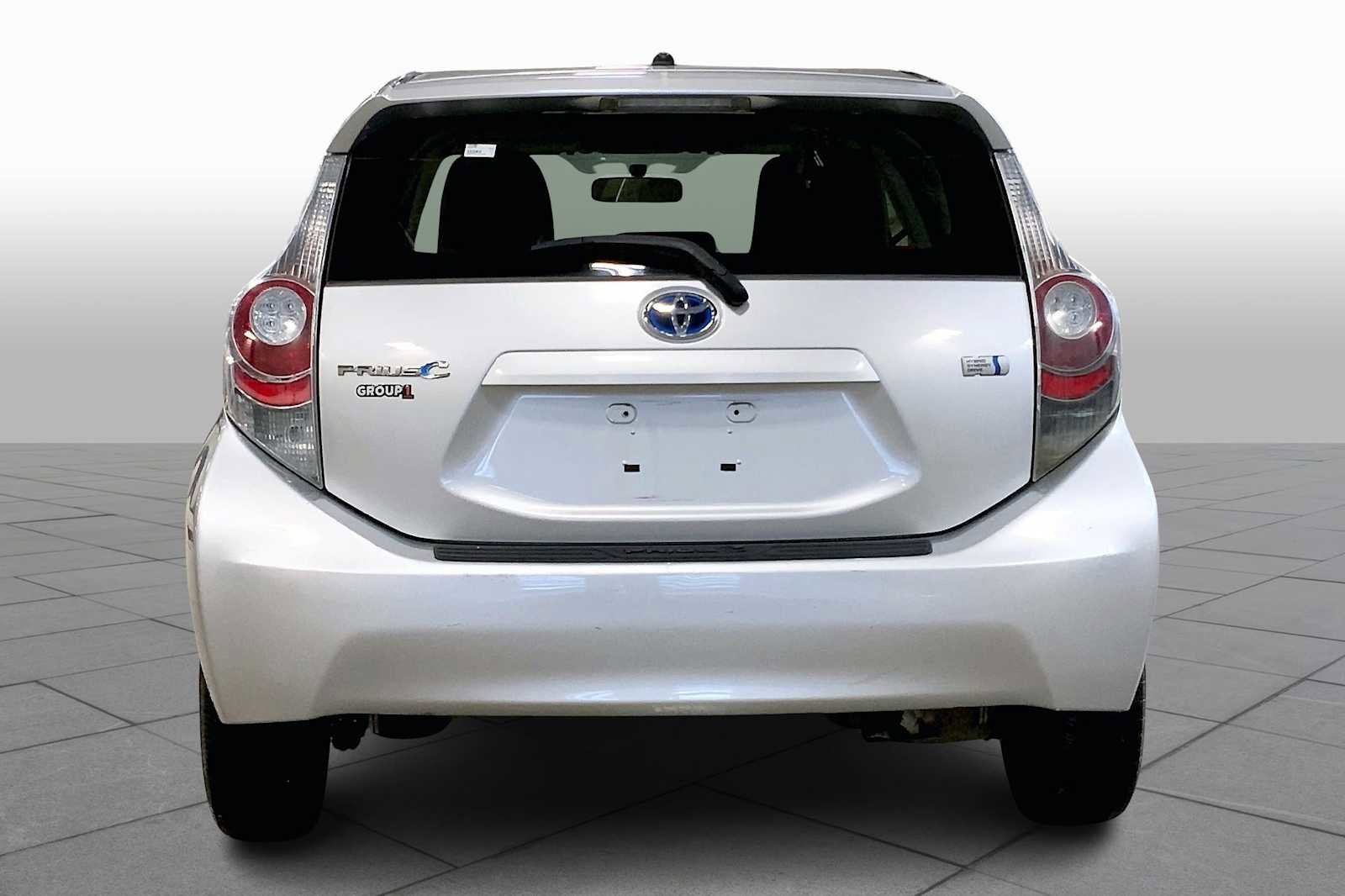 Used 2012 Toyota Prius C One image 4