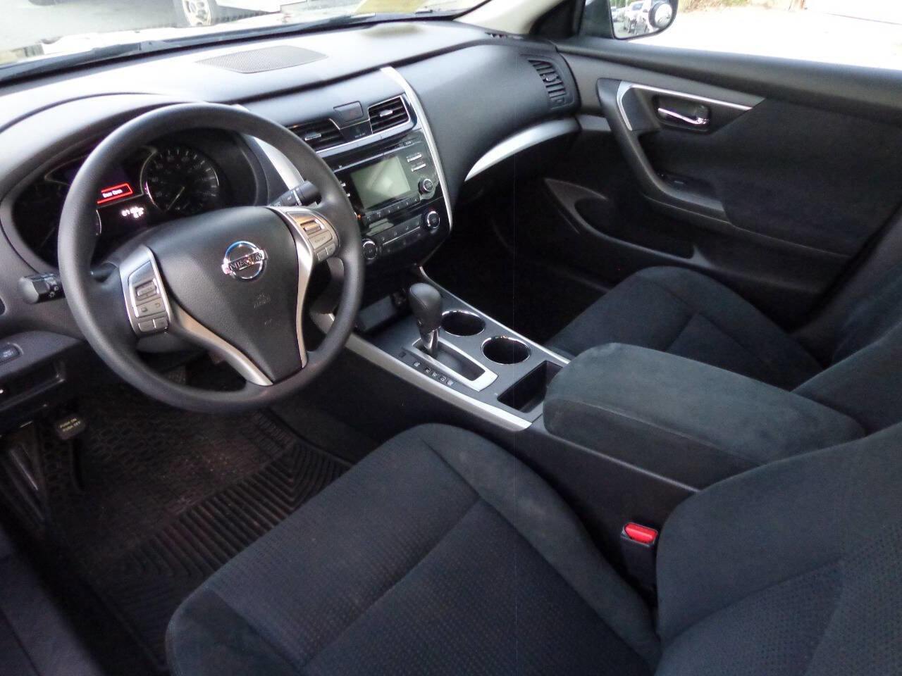 Used 2015 Nissan Altima 2.5 S w/ Power Driver Seat Package image 7