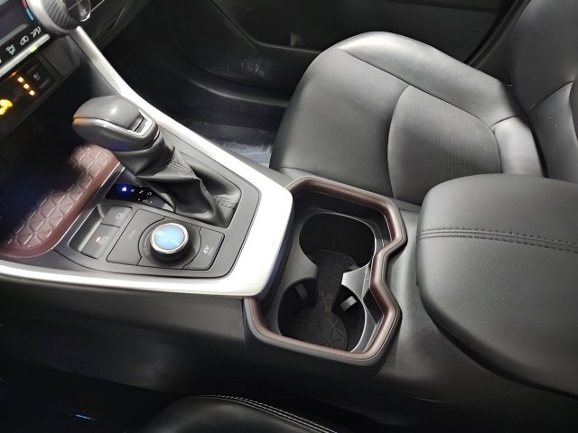 Used 2019 Toyota RAV4 Limited w/ Limited Grade Weather Package image 32