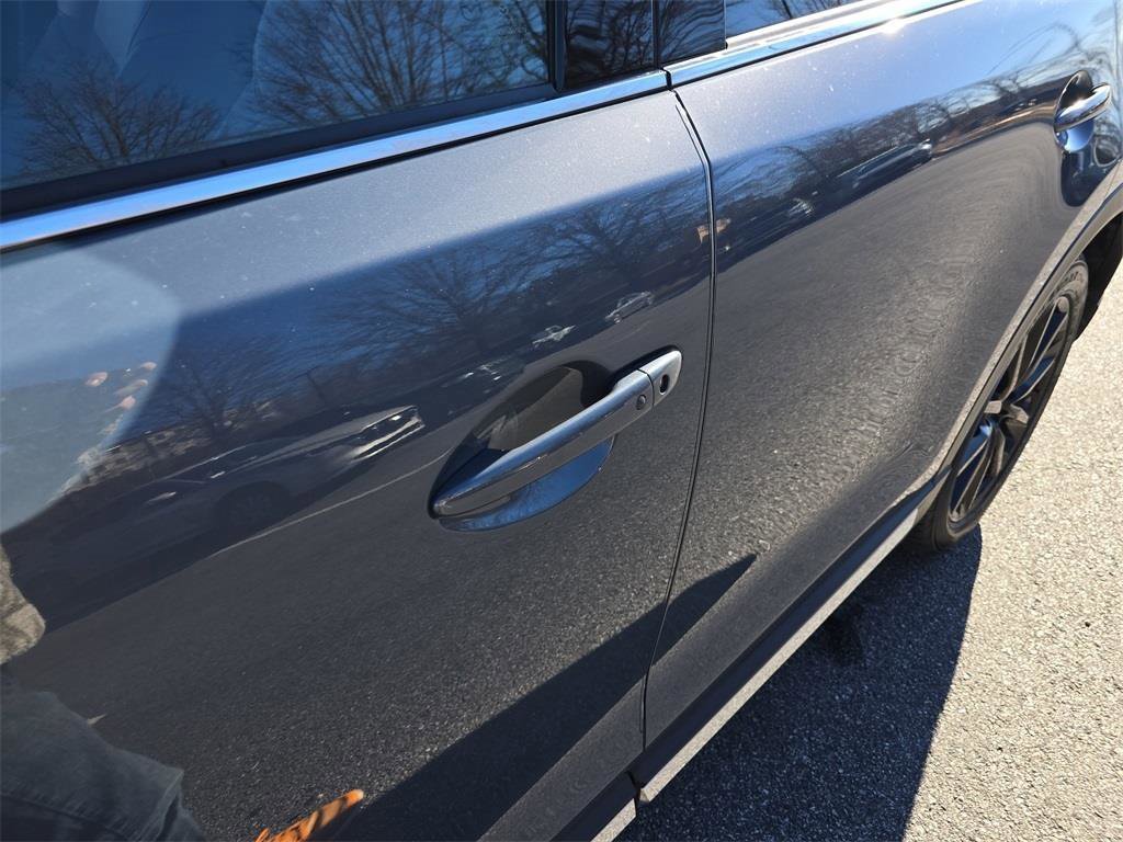 Used 2023 MAZDA CX-9 Carbon Edition image 14