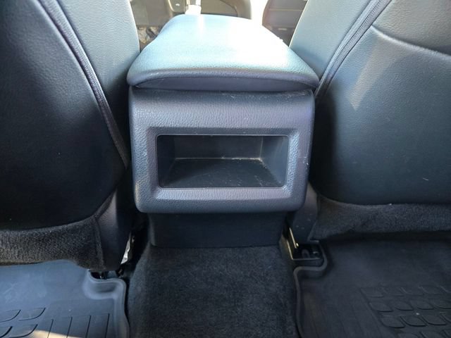 Used 2022 Toyota Camry SE FWD image 12