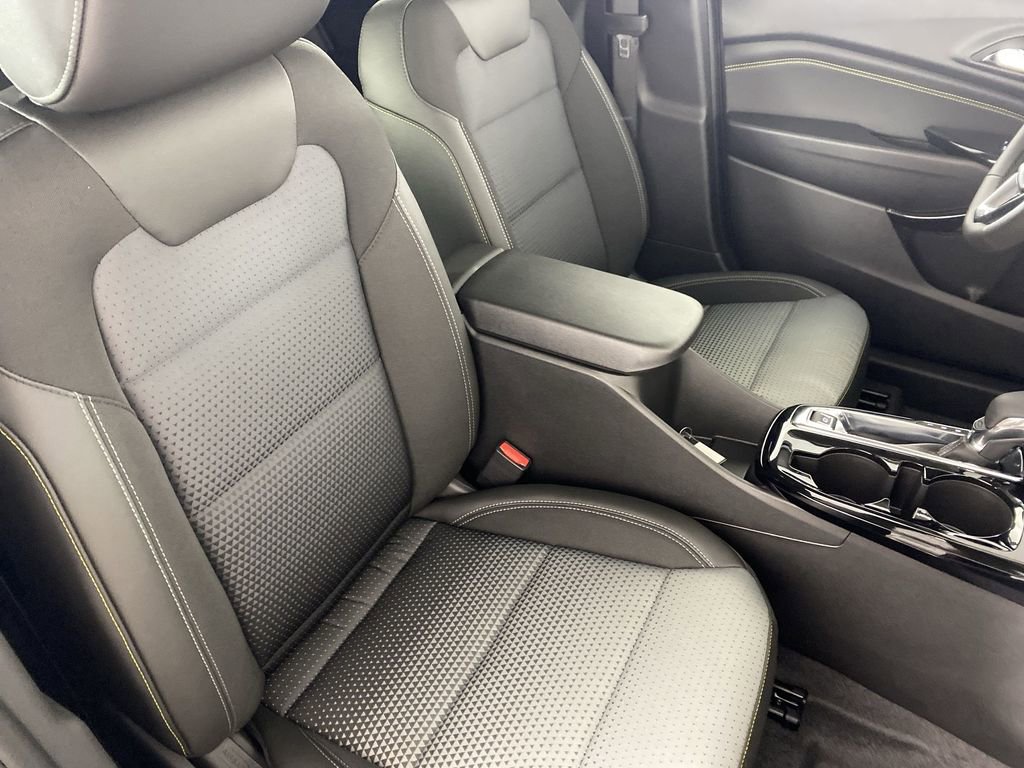 New 2026 Chevrolet Trax LT w/ Driver Confidence Package image 25