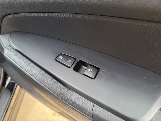 Used 2025 Kia Sportage LX image 49