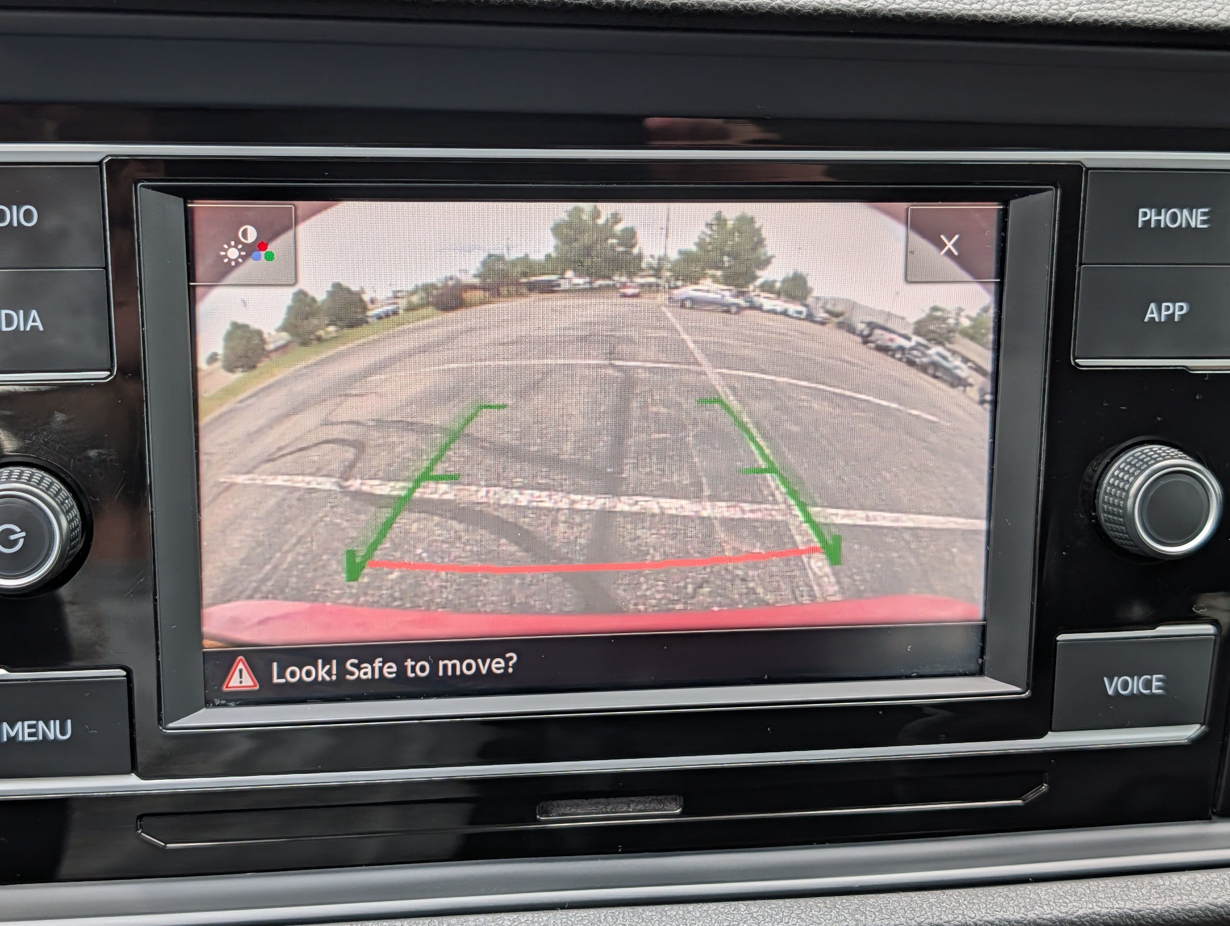 Used 2022 Volkswagen Jetta SE FWD image 27