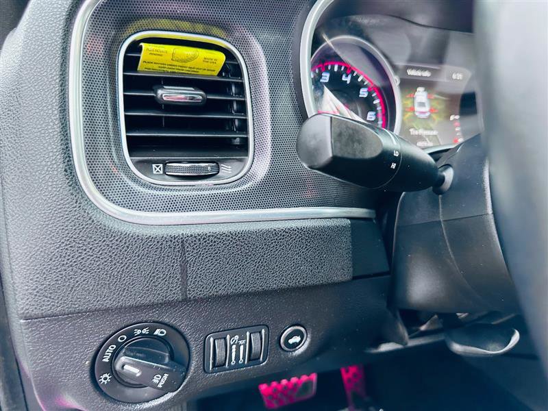 Used 2015 Dodge Charger SXT w/ AWD Plus Group image 30