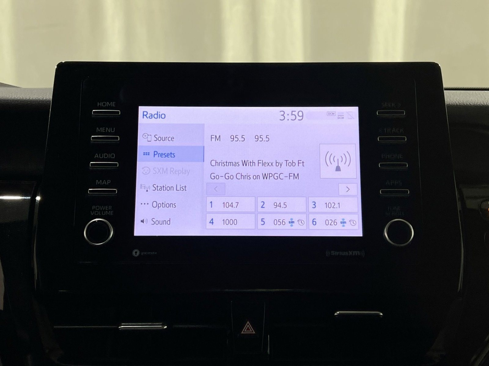 Used 2022 Toyota Camry LE image 18