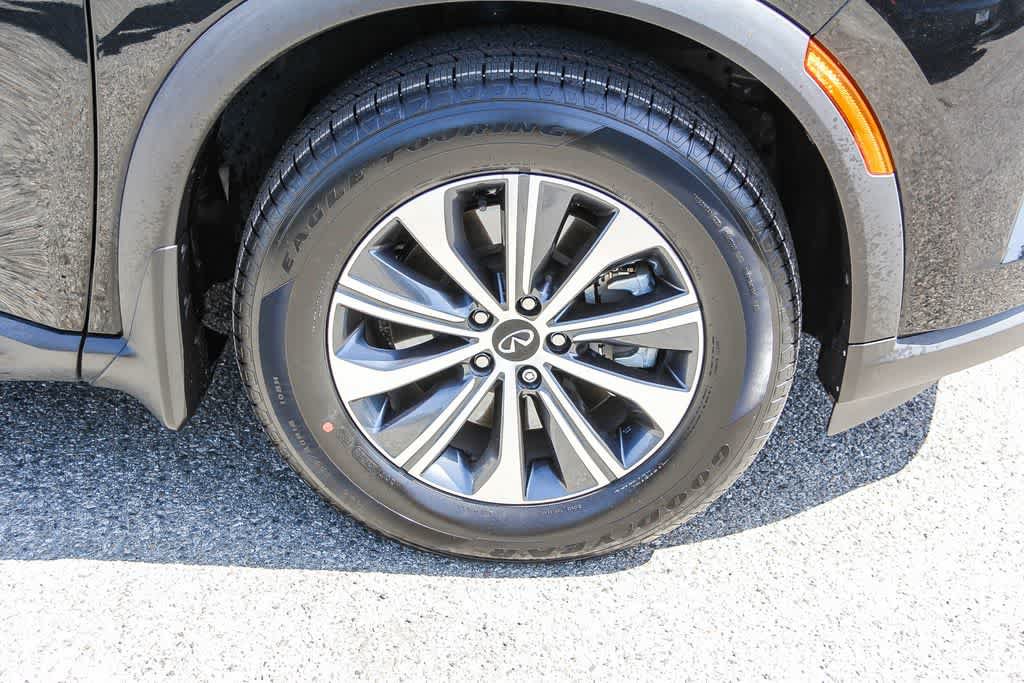 Used 2024 INFINITI QX60 Pure FWD image 9