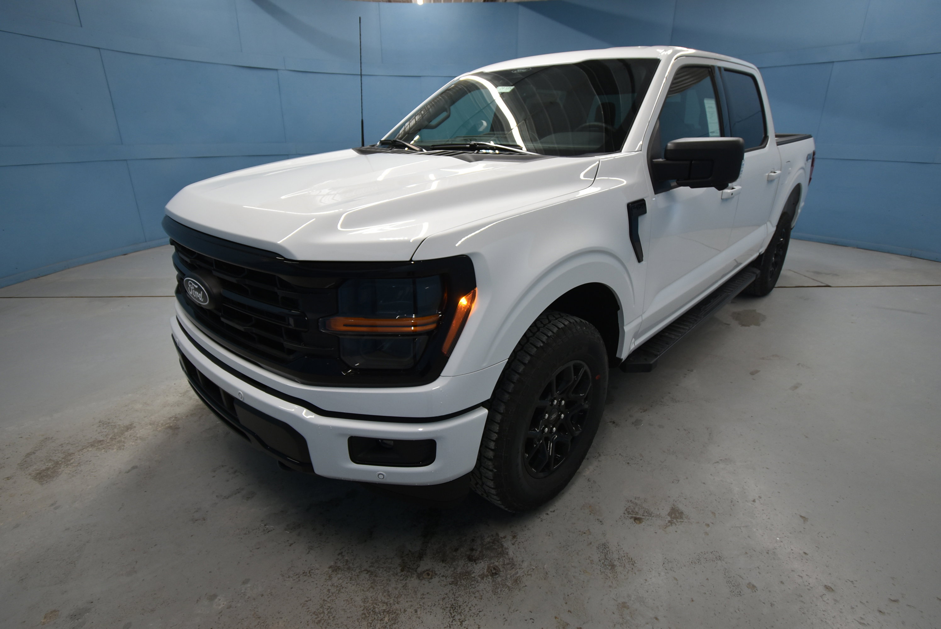 New 2025 Ford F150 XLT w/ Equipment Group 302A MID image 22
