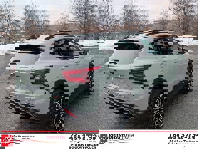 Used 2024 Chevrolet Trax RS w/ Driver Confidence Package image 3