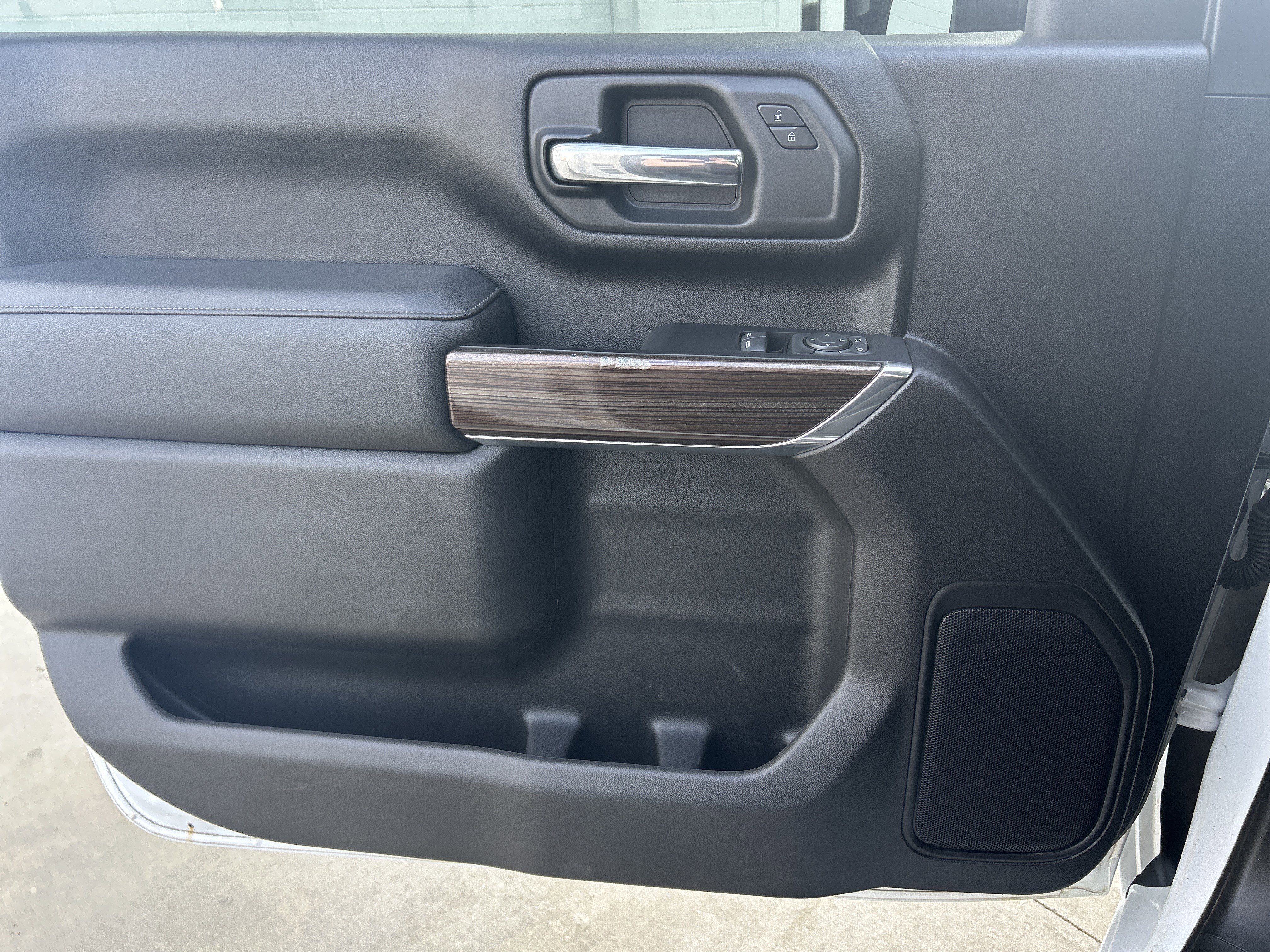 Used 2024 Chevrolet Silverado 3500 LT image 22