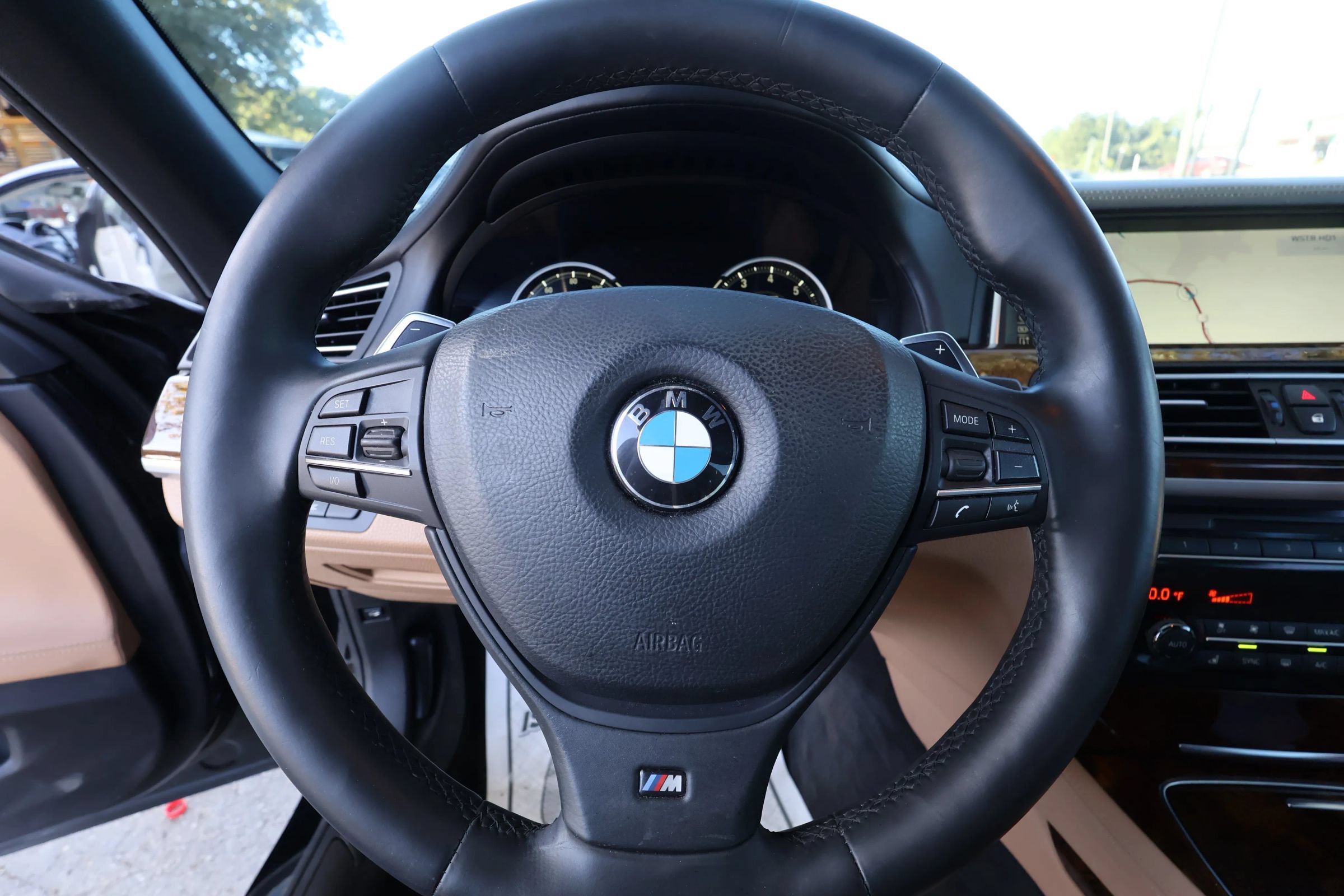 Used 2014 BMW 750Li RWD image 15