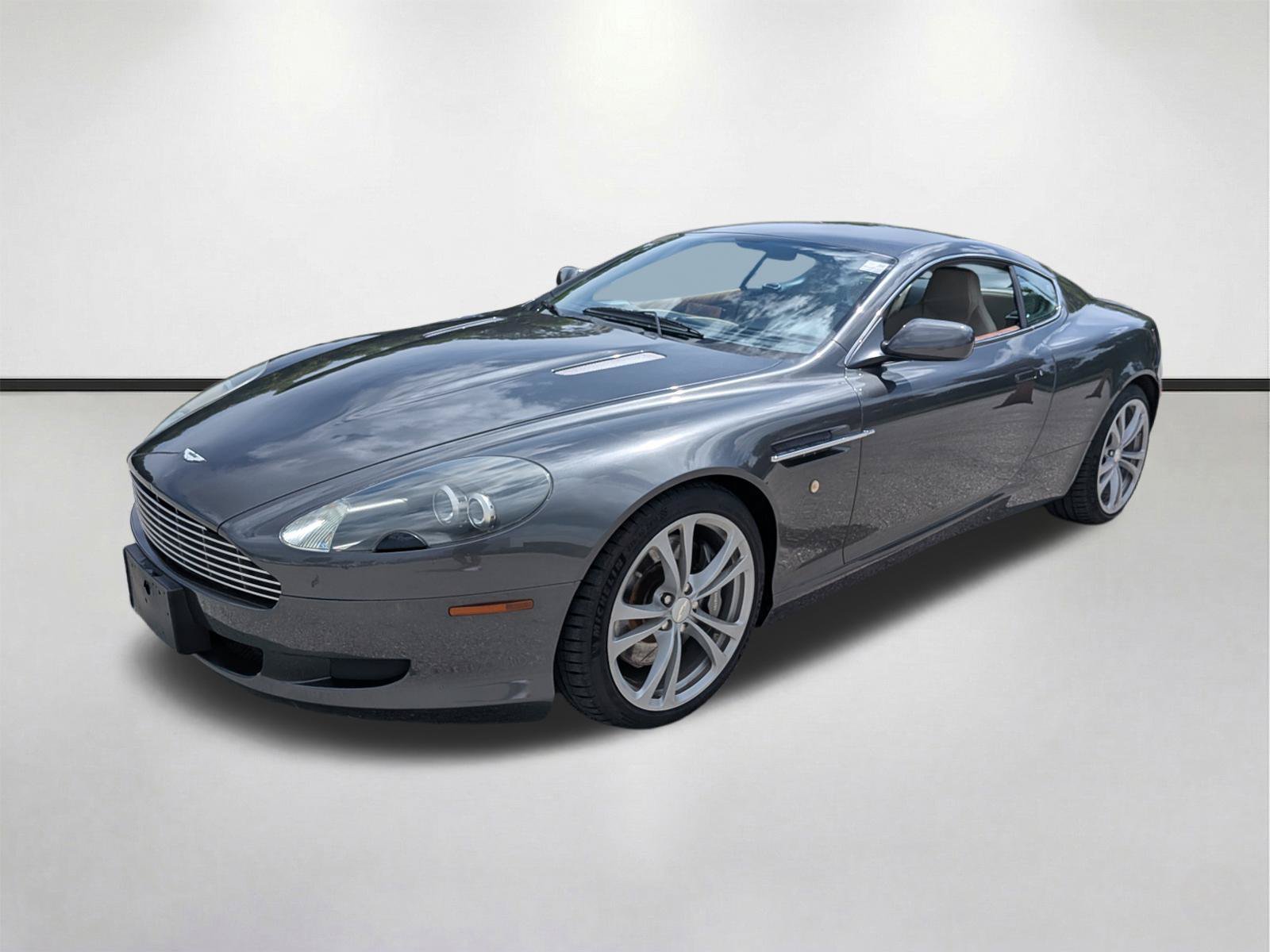 Used 2005 Aston Martin DB9 Coupe RWD image 8