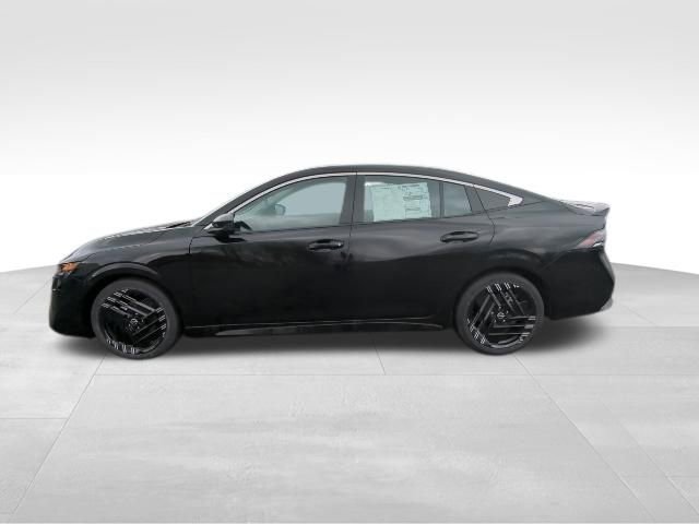 New 2026 Nissan Sentra SR w/ SR Premium Package FWD image 3