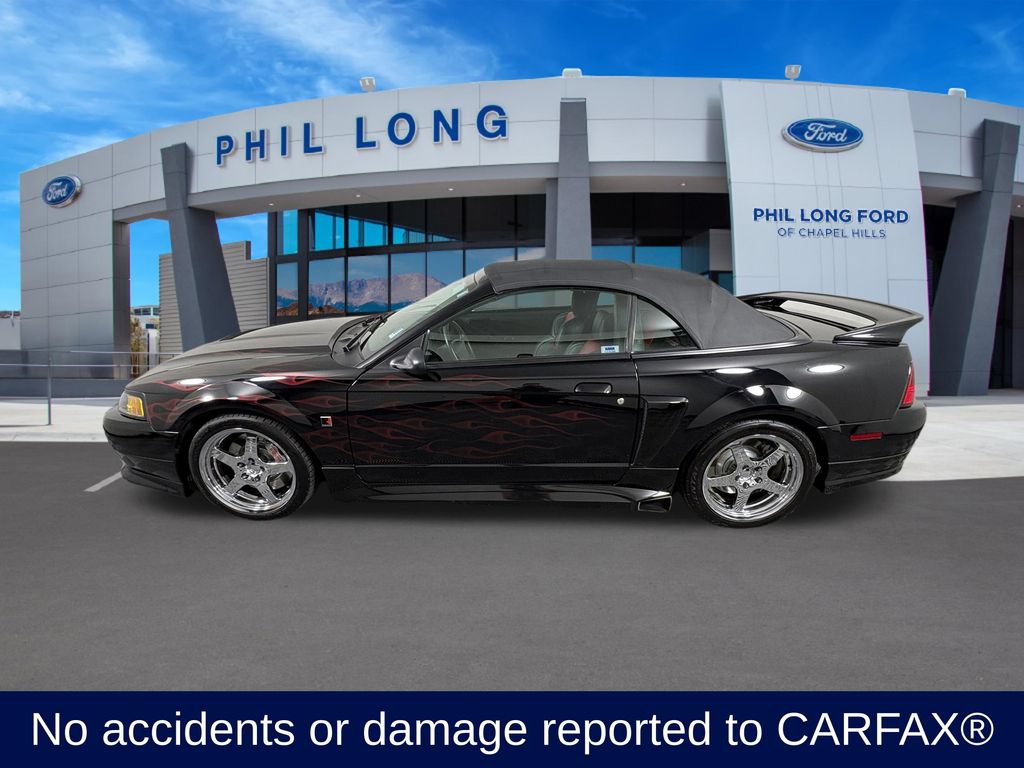 Used 2004 Ford Mustang GT RWD image 2