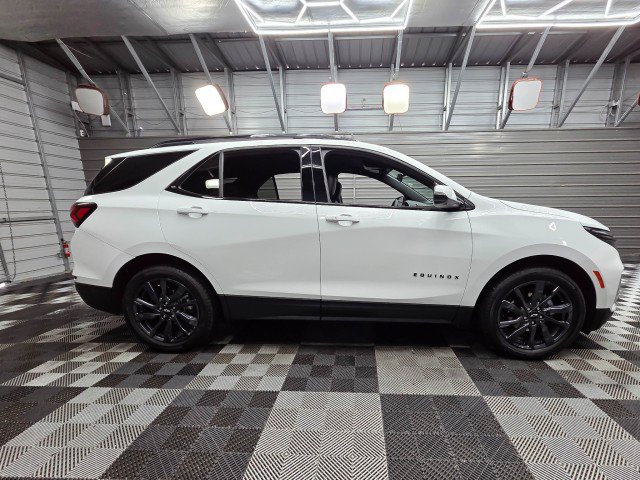 Used 2023 Chevrolet Equinox RS FWD image 9