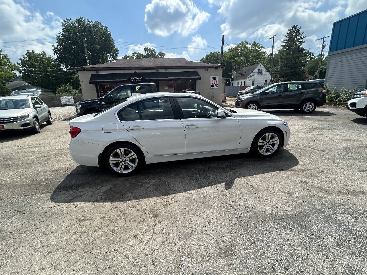 Used 2017 BMW 330i xDrive Sedan AWD/4WD image 13