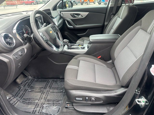 Used 2025 Chevrolet Blazer LT FWD image 23