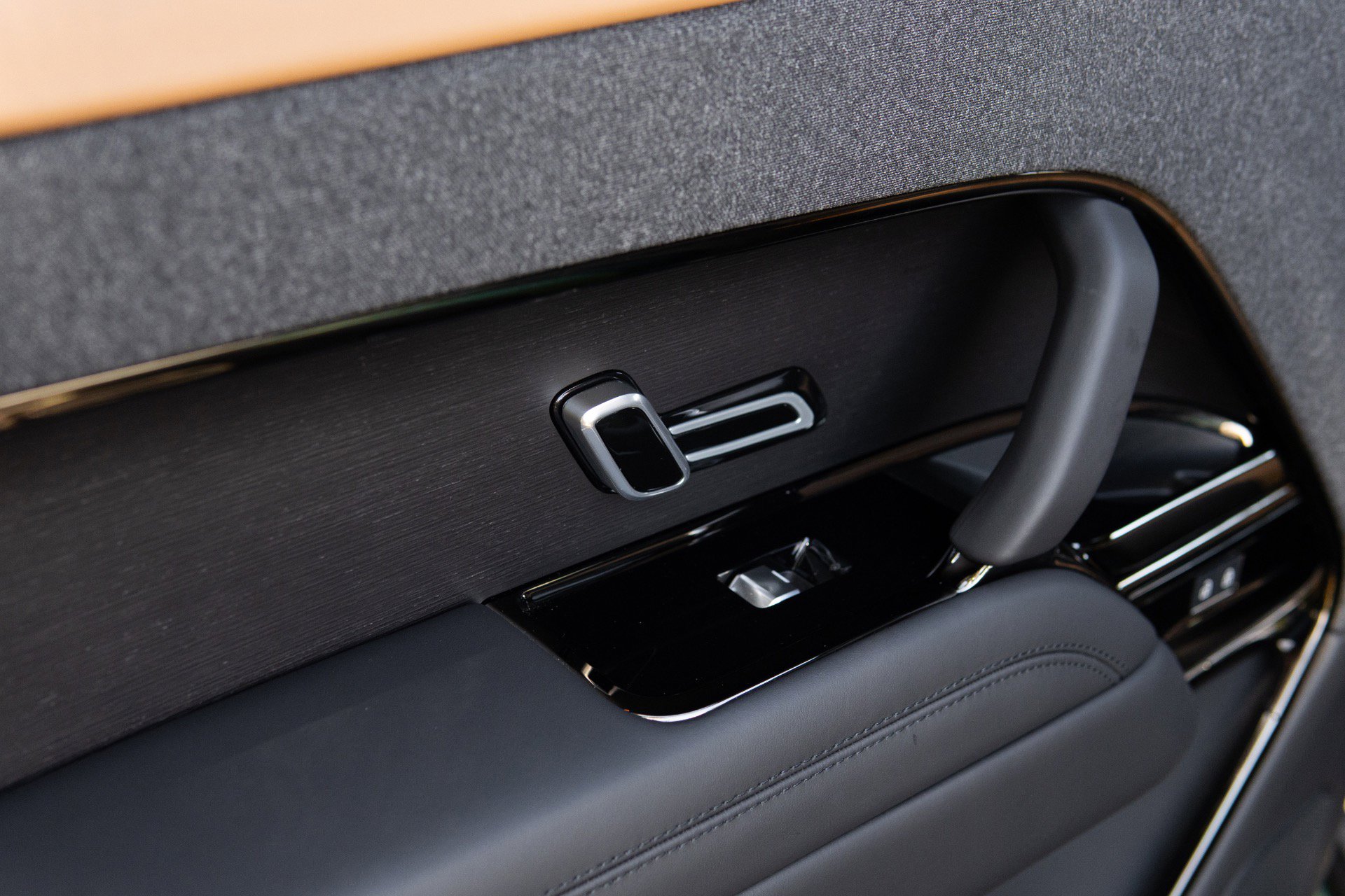 Used 2025 Land Rover Range Rover Sport Dynamic SE AWD/4WD image 48