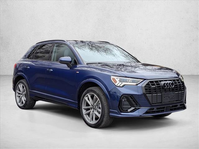 Certified 2025 Audi Q3 2.0T Premium w/ Convenience Package image 3