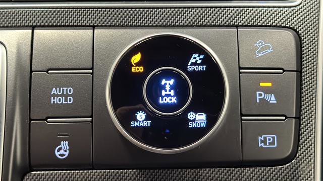 Used 2023 Hyundai Santa Fe Limited AWD/4WD image 35