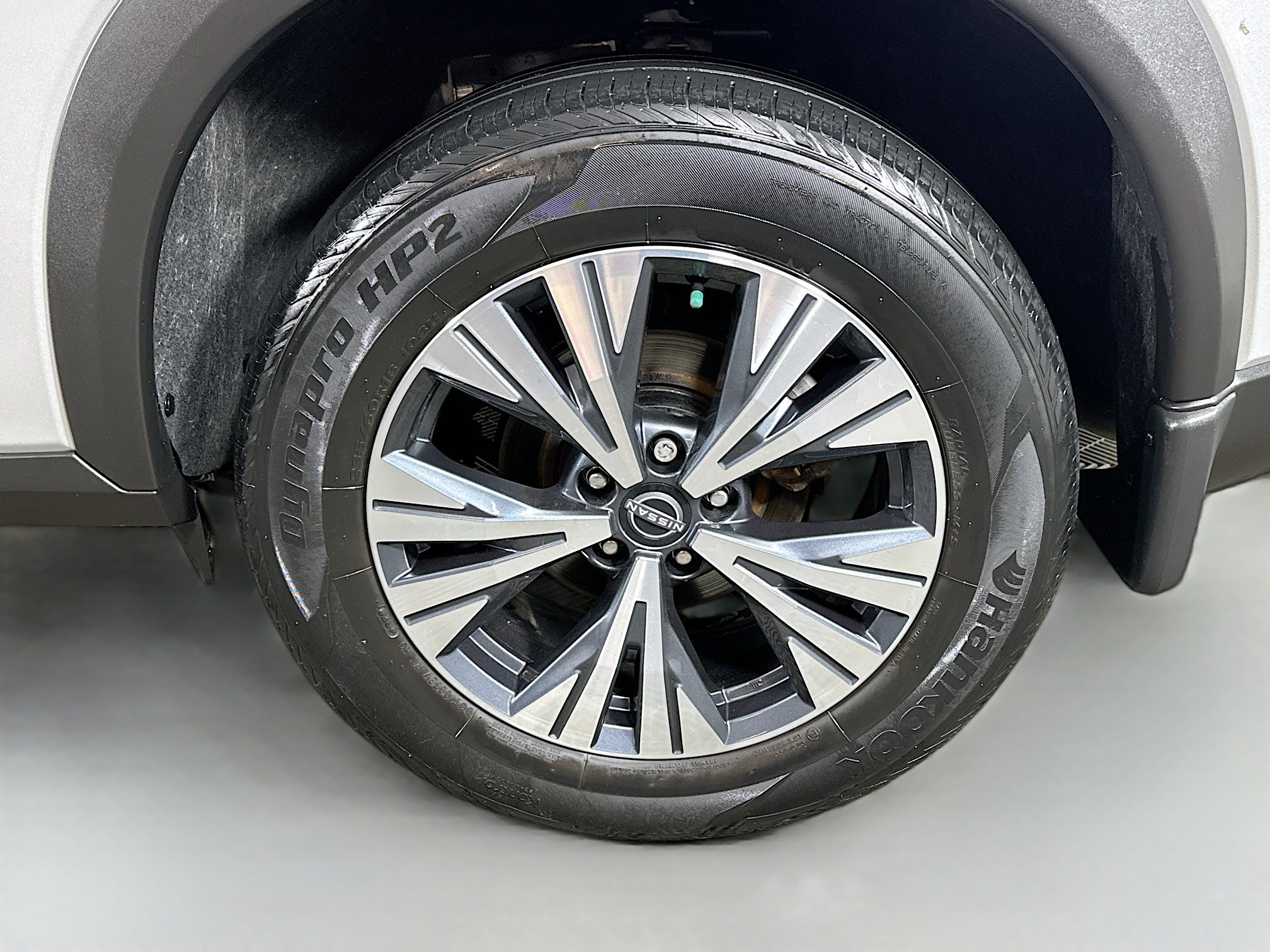 Used 2023 Nissan Rogue SV AWD/4WD image 28
