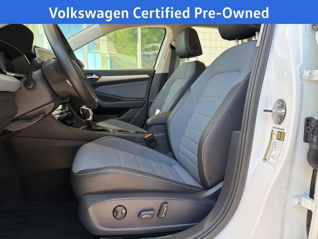 Certified 2025 Volkswagen Jetta SE image 20