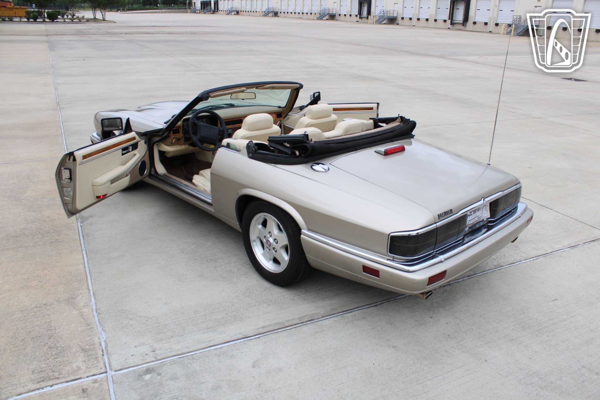 Used 1995 Jaguar XJS 4.0 Convertible image 8