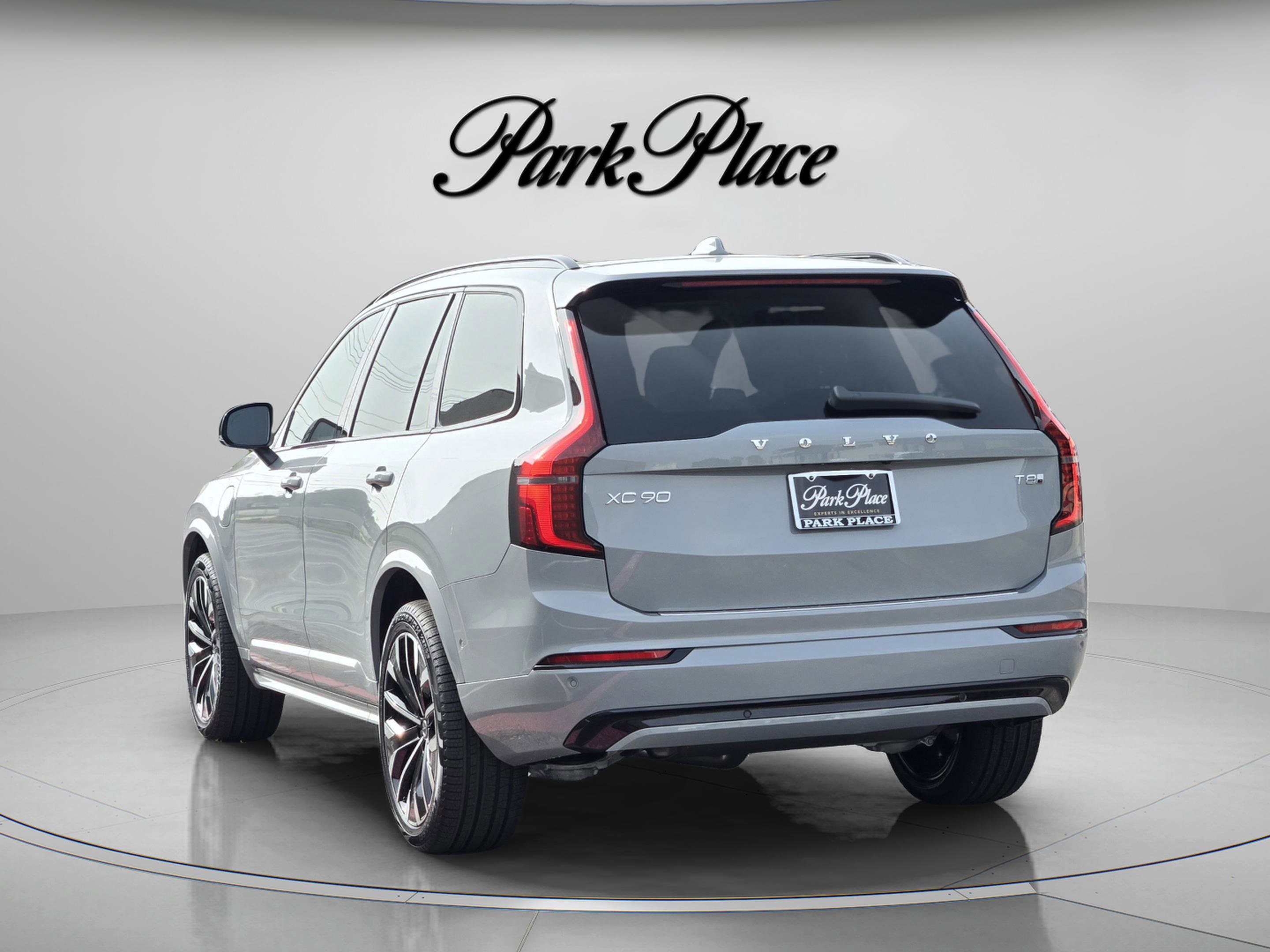 New 2026 Volvo XC90 T8 Ultra w/ Lounge Package AWD/4WD image 3