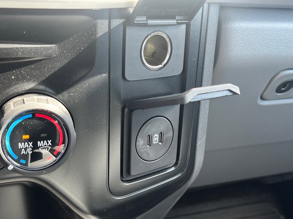 Used 2025 Ford F250 XLT w/ F-250 >10K GVWR Package image 12