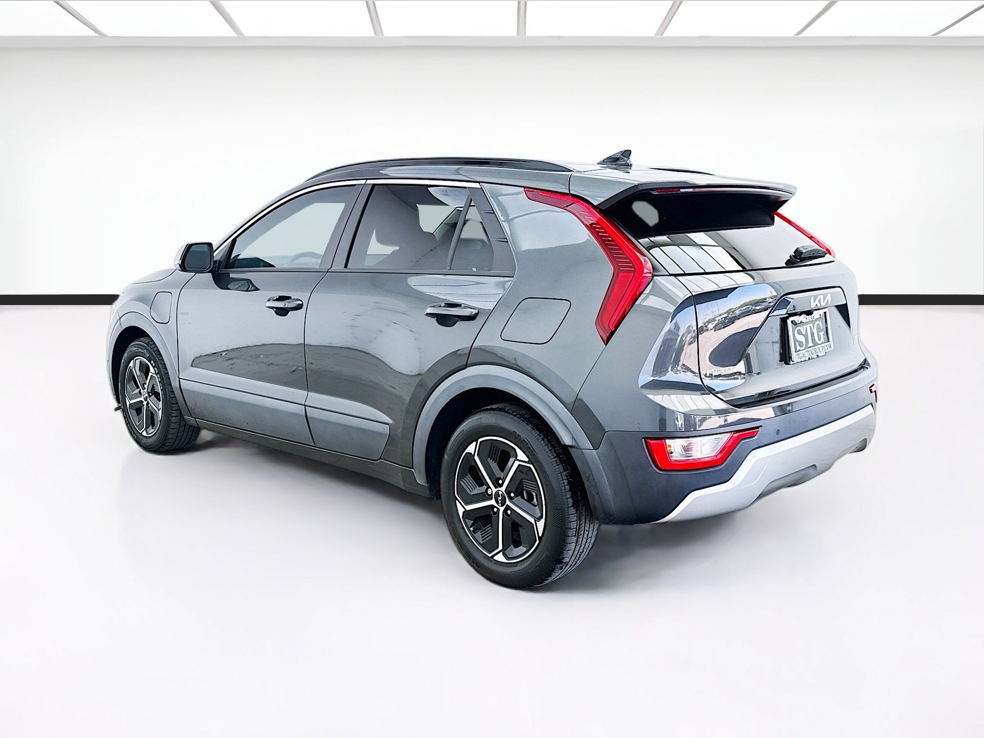 Used 2023 Kia Niro EX FWD image 6
