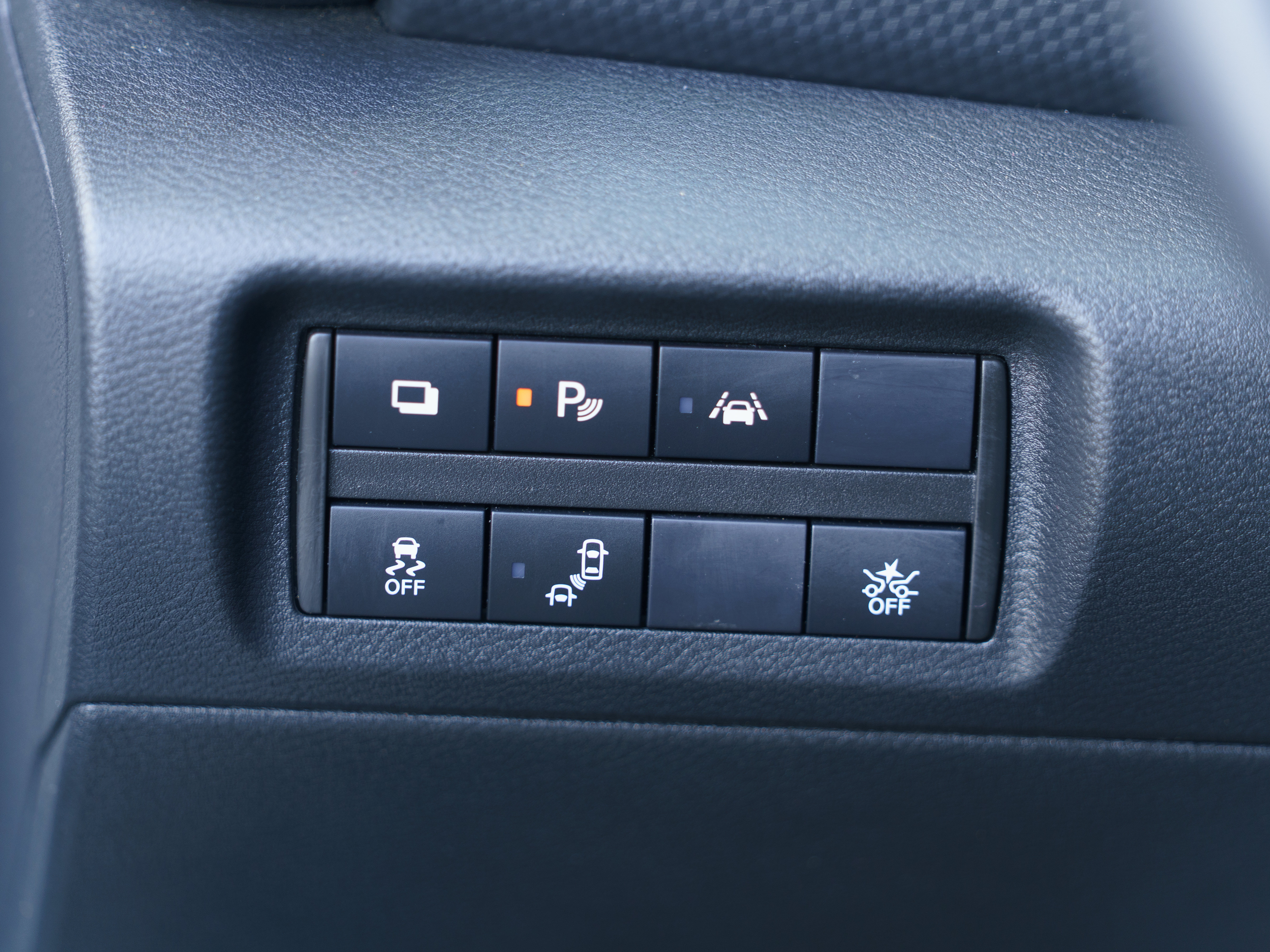 Used 2021 Nissan Kicks S FWD image 16