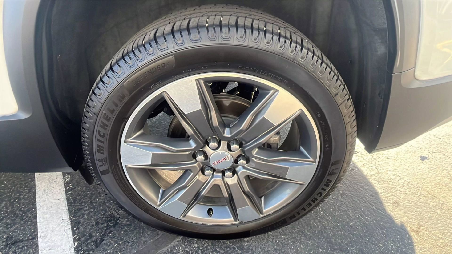 Used 2019 GMC Acadia SLT image 20