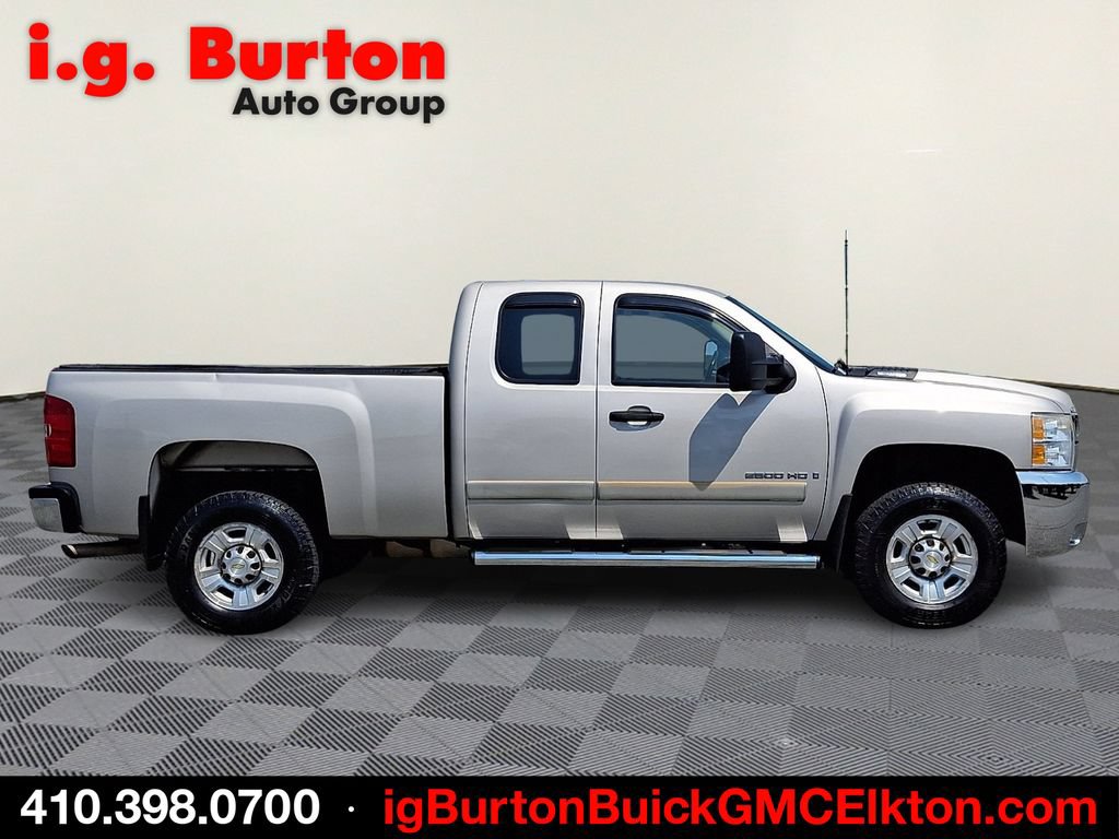 Used 2008 Chevrolet Silverado 2500 LT AWD/4WD image 7