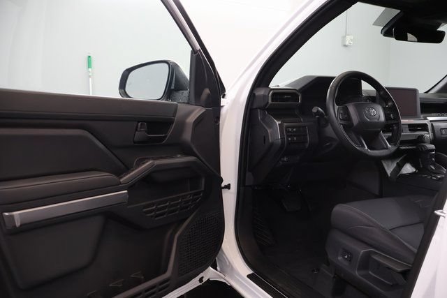 New 2026 Toyota Tacoma SR5 AWD/4WD image 8