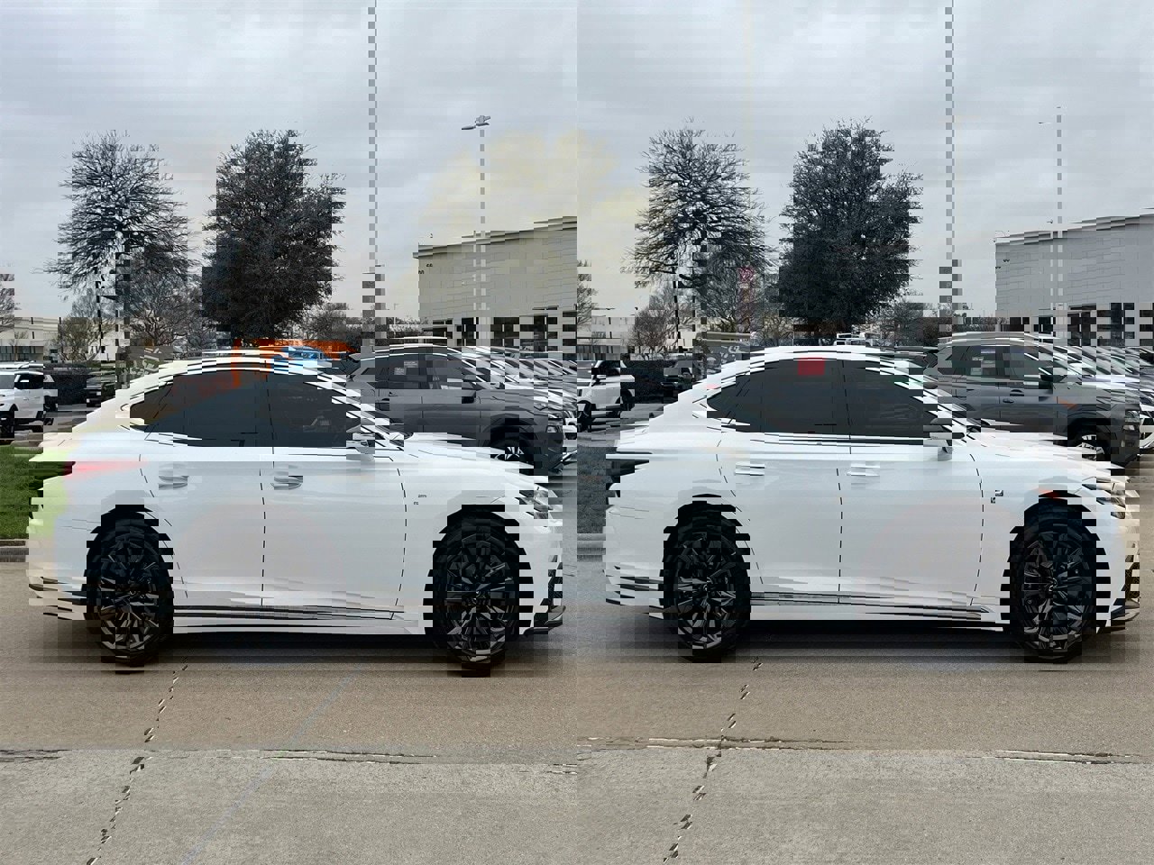 Used 2021 Lexus LS 500 F Sport w/ Accessory Package (Z2) image 3