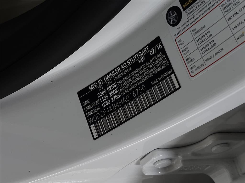 Used 2017 Mercedes-Benz E 300 4MATIC image 31