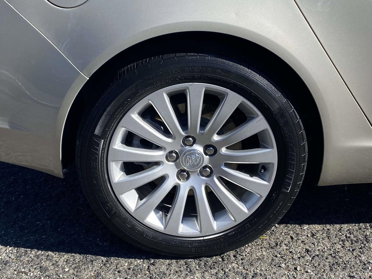 Used 2013 Buick Regal Premium image 7