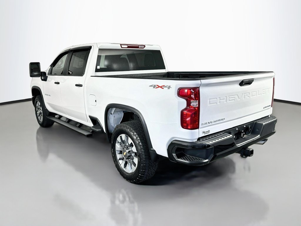 Used 2026 Chevrolet Silverado 2500 Custom AWD/4WD image 5
