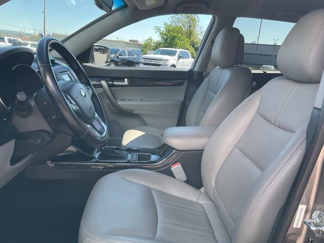 Used 2015 Kia Sorento LX AWD/4WD image 2