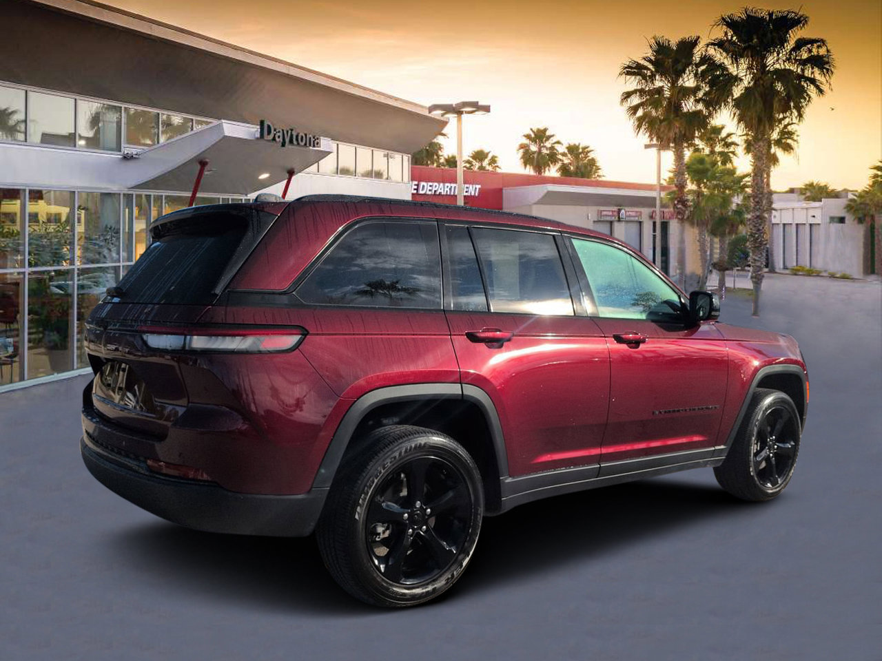 Certified 2024 Jeep Grand Cherokee Altitude AWD/4WD image 3